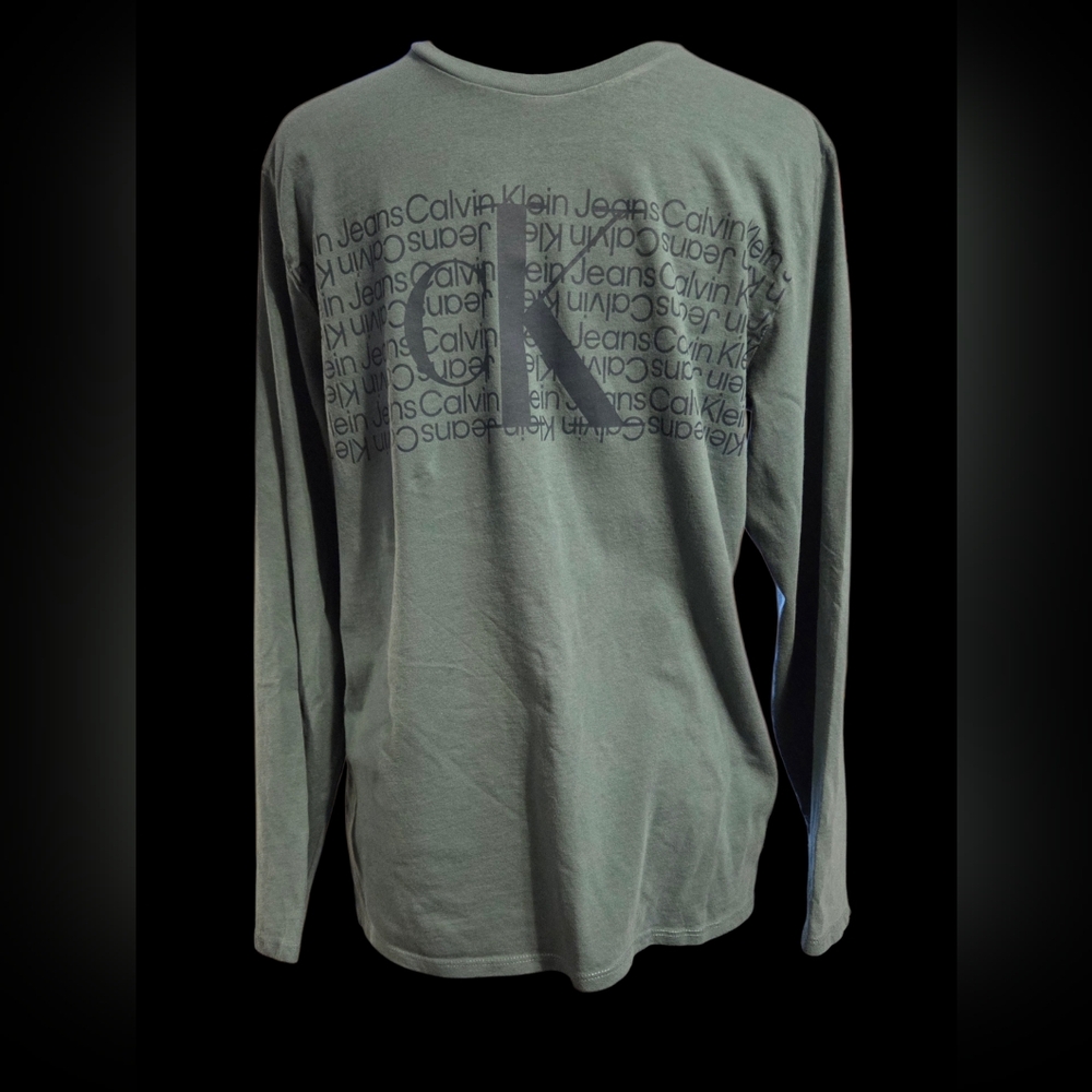 Calvin Klein Boys Long Sleeve Tee in Dark Gray